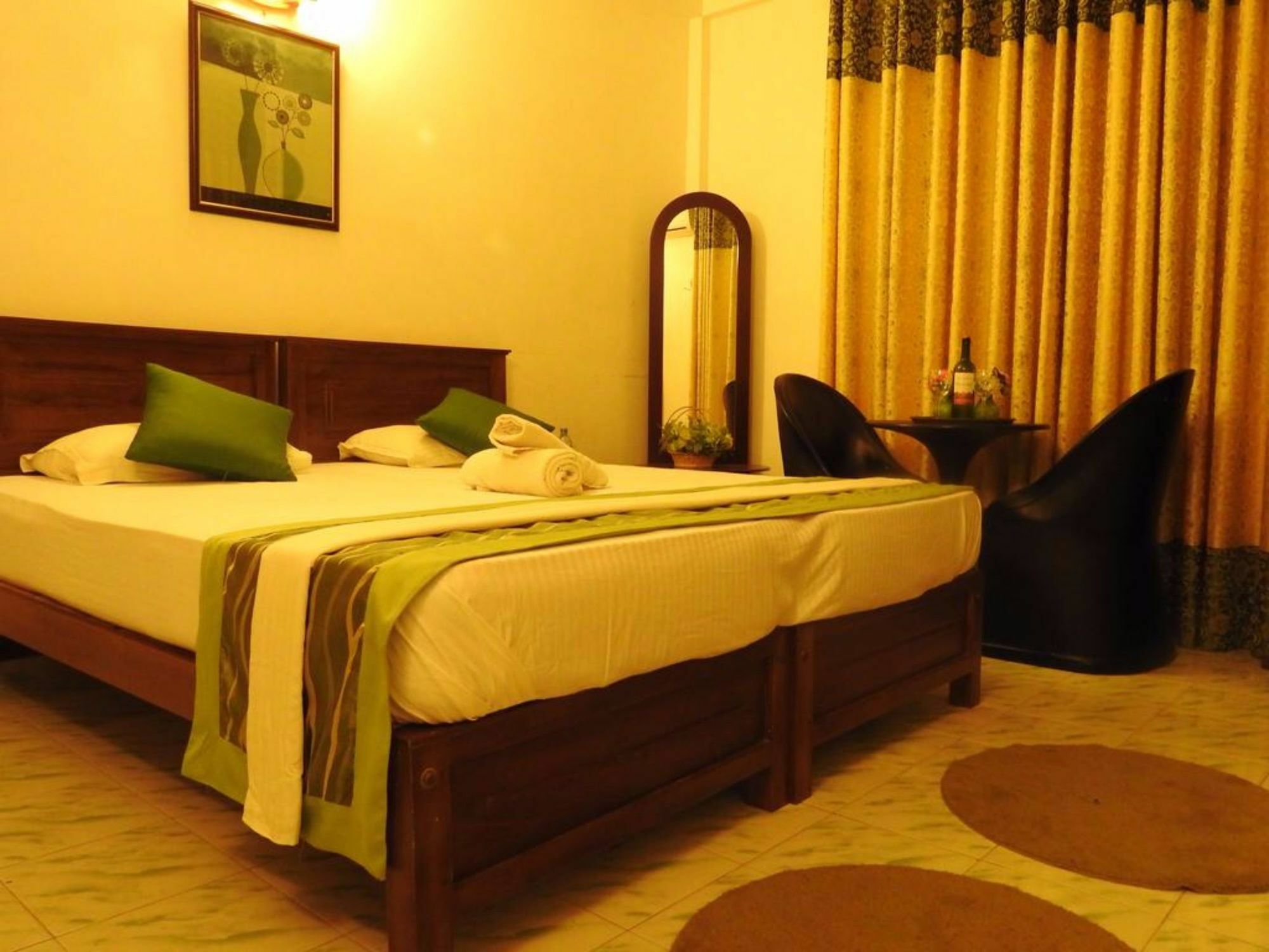 Oak Wood Inn Kandy Extérieur photo