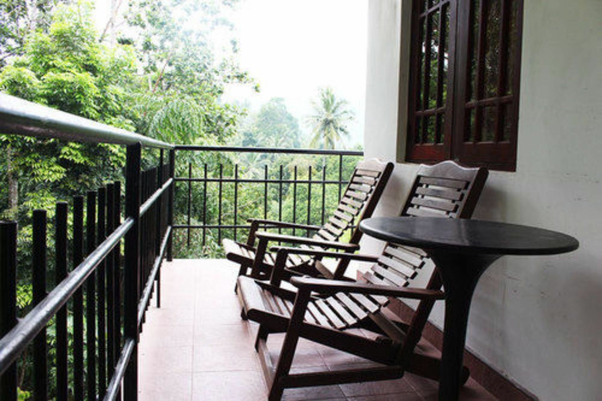 Oak Wood Inn Kandy Extérieur photo
