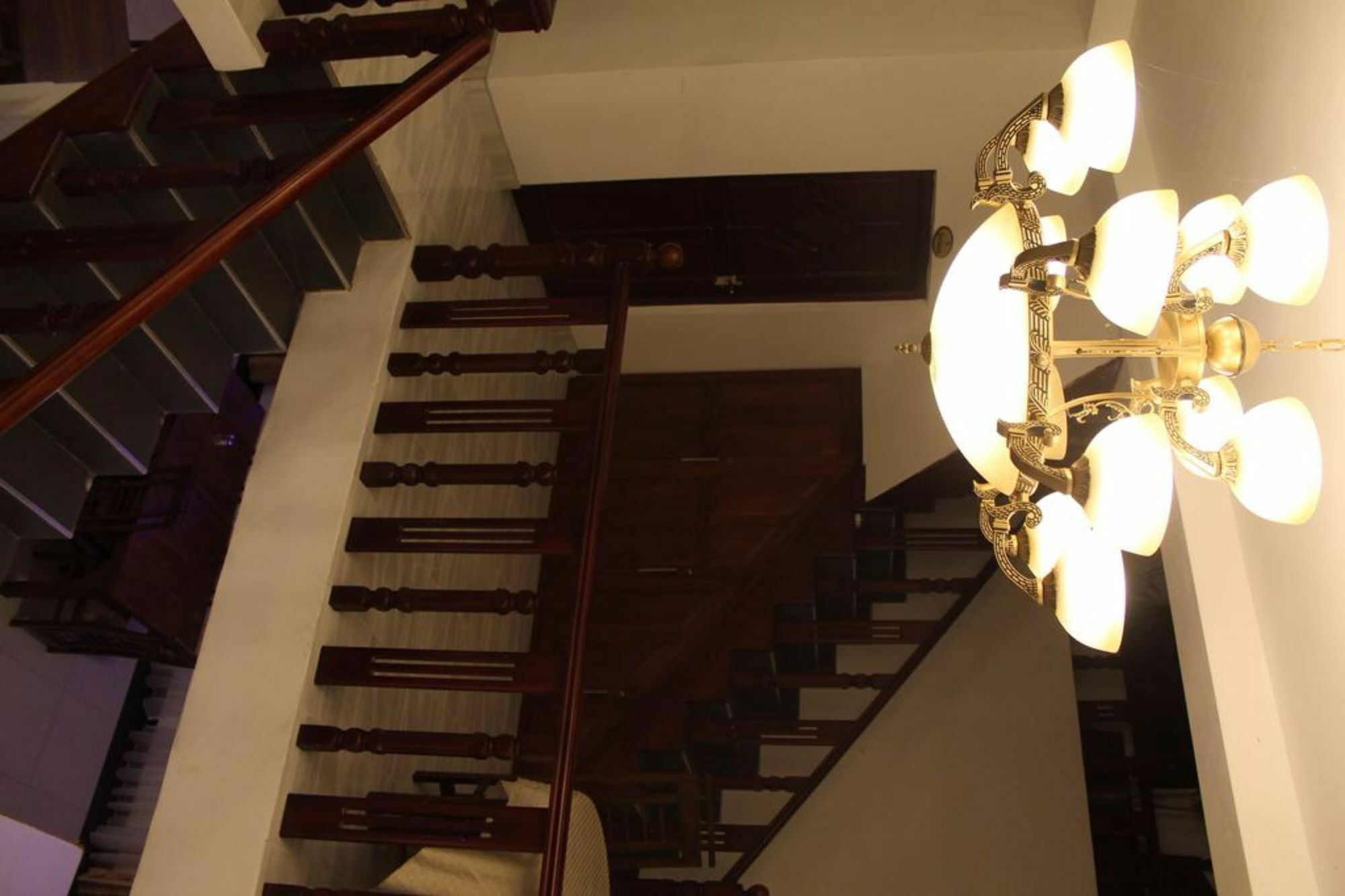 Oak Wood Inn Kandy Extérieur photo