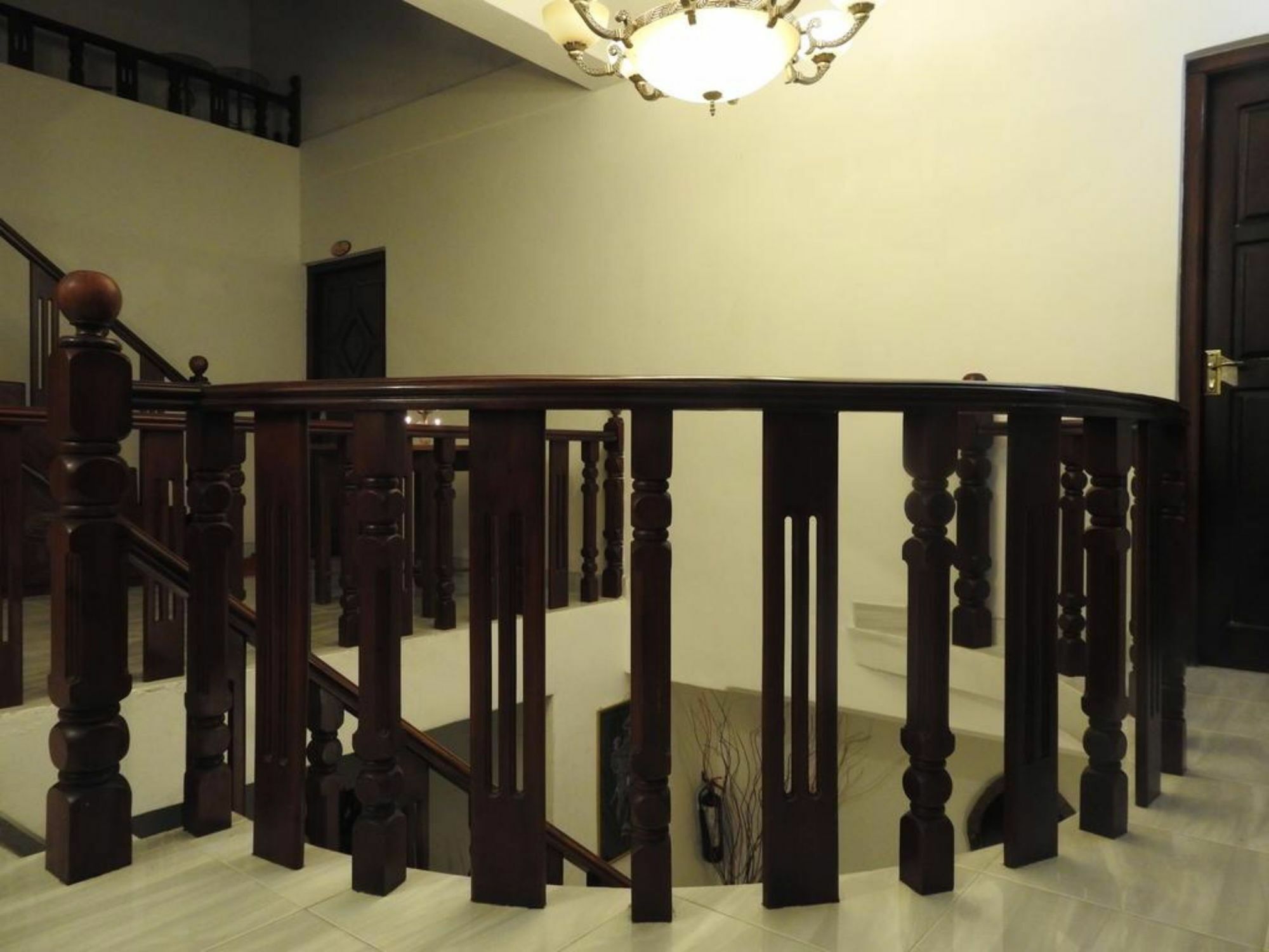 Oak Wood Inn Kandy Extérieur photo
