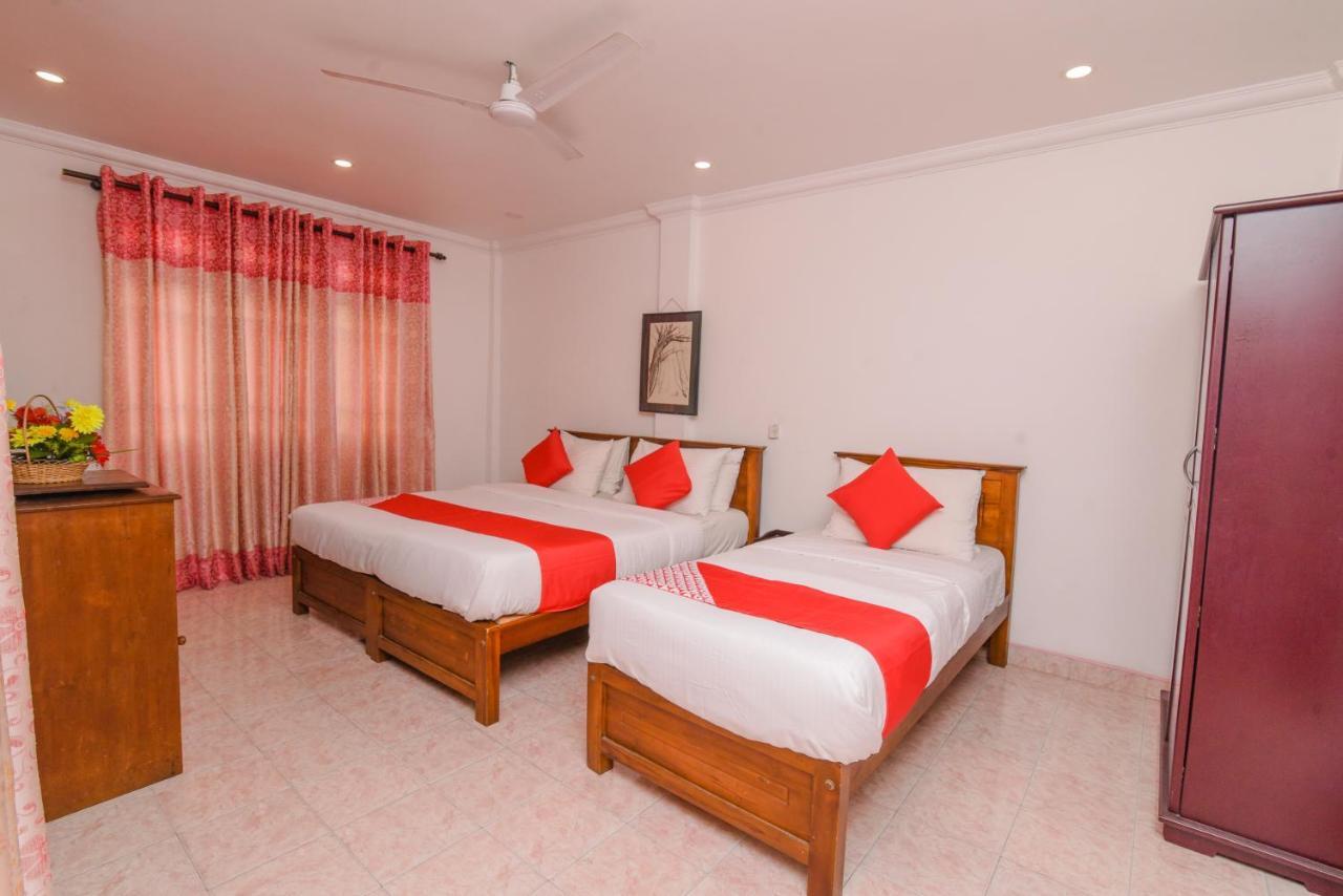 Oak Wood Inn Kandy Extérieur photo