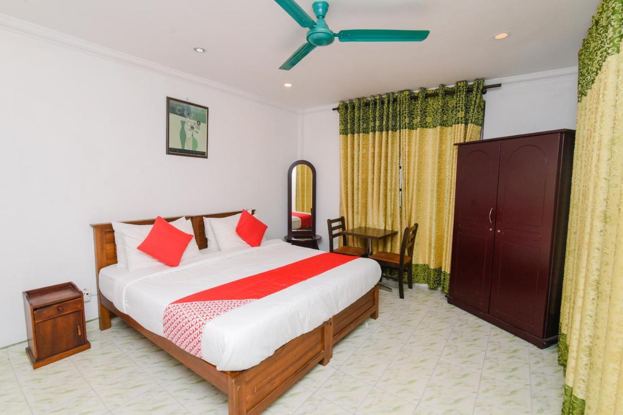 Oak Wood Inn Kandy Extérieur photo