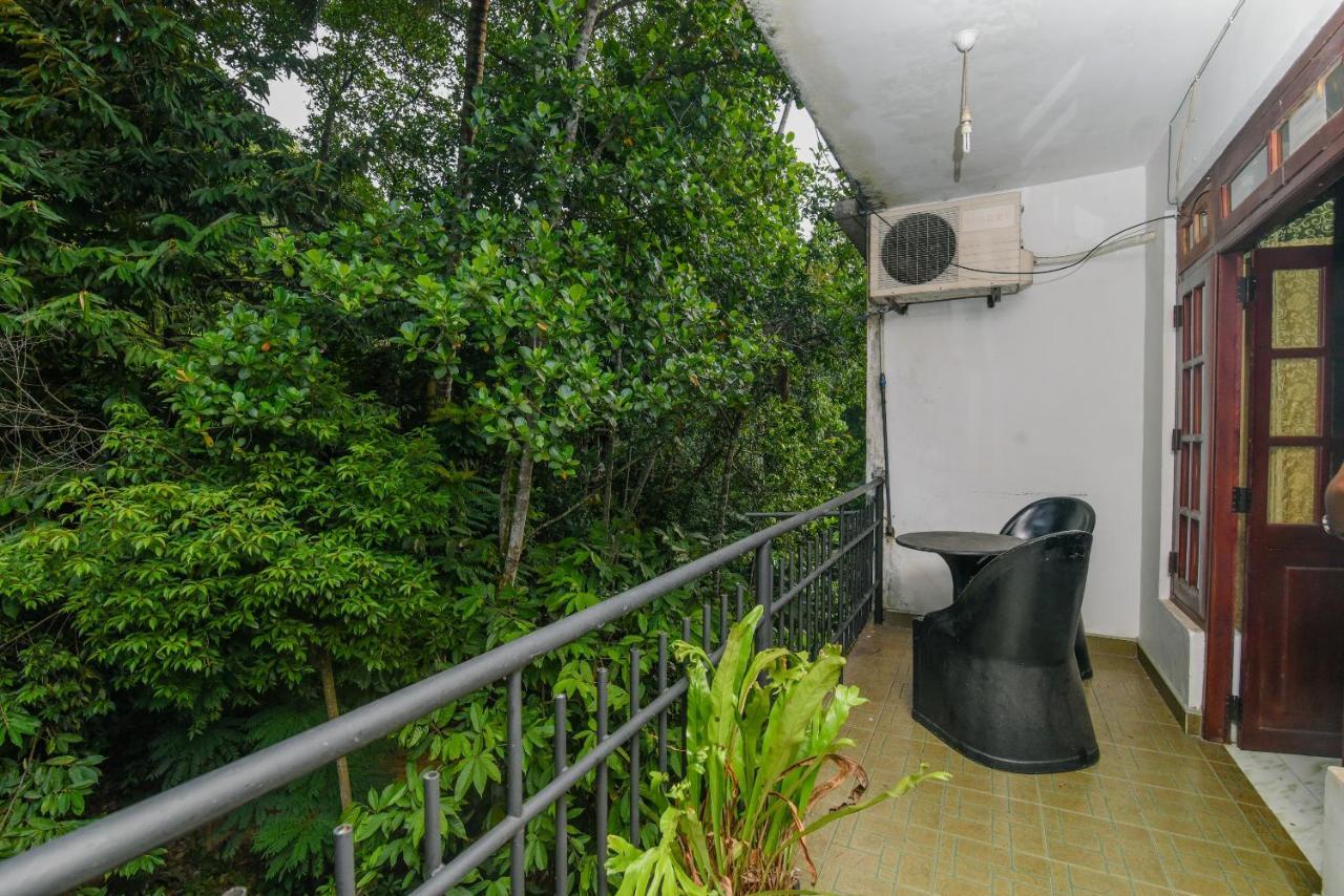 Oak Wood Inn Kandy Extérieur photo