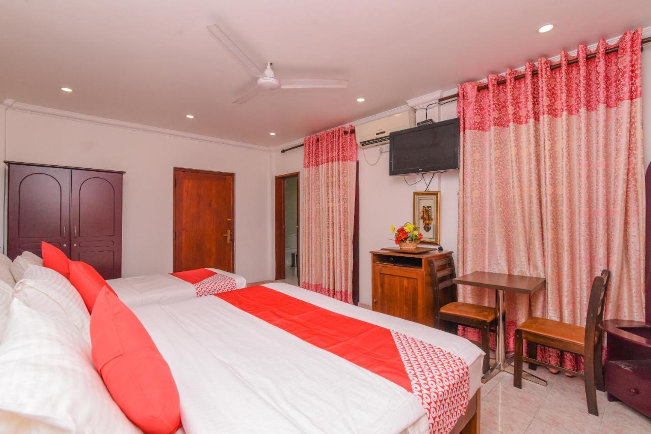 Oak Wood Inn Kandy Extérieur photo